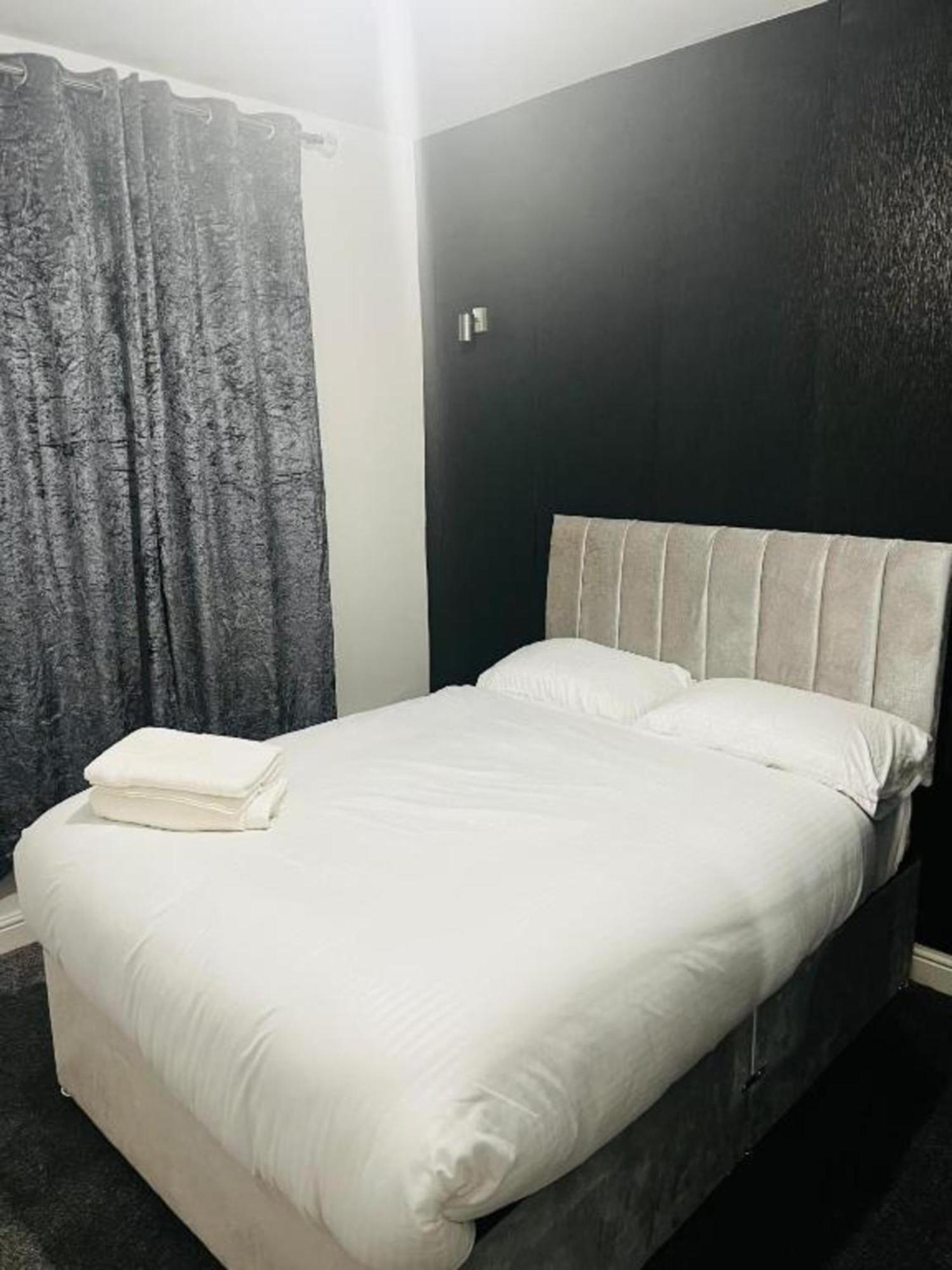 曼彻斯特 Oyo The Pleasant House酒店 外观 照片